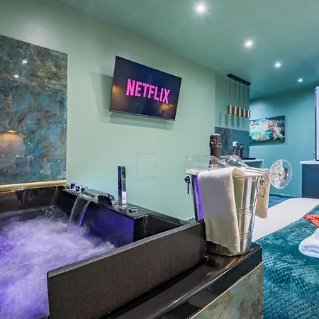 Appartement Le Musee D'aphrodite / Jacuzzi *