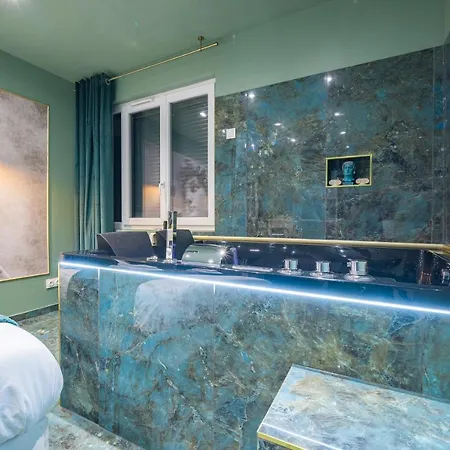 Appartement Le Musee D'aphrodite / Jacuzzi *