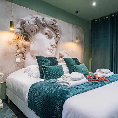 Le Musee D'aphrodite / Jacuzzi * Montgeron