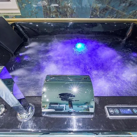 Appartement Le Musee D'aphrodite / Jacuzzi